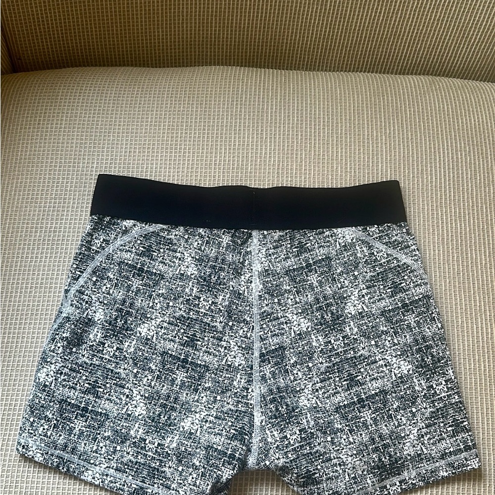 BuffBunny Kids Black and Gray Leggings - Picture 2 of 3